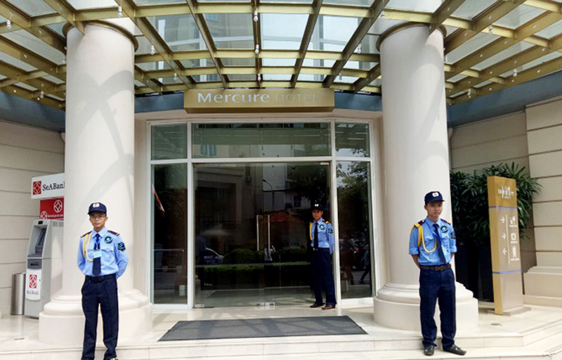 Tại sao bên thuê dịch vụ bảo vệ chuyên nghiệp cho tòa nhà?